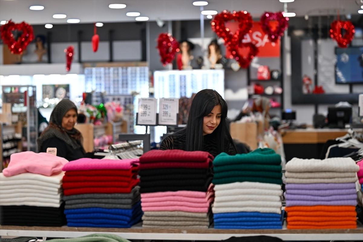 Monthly inflation expected to slow to 2.1 percent in May