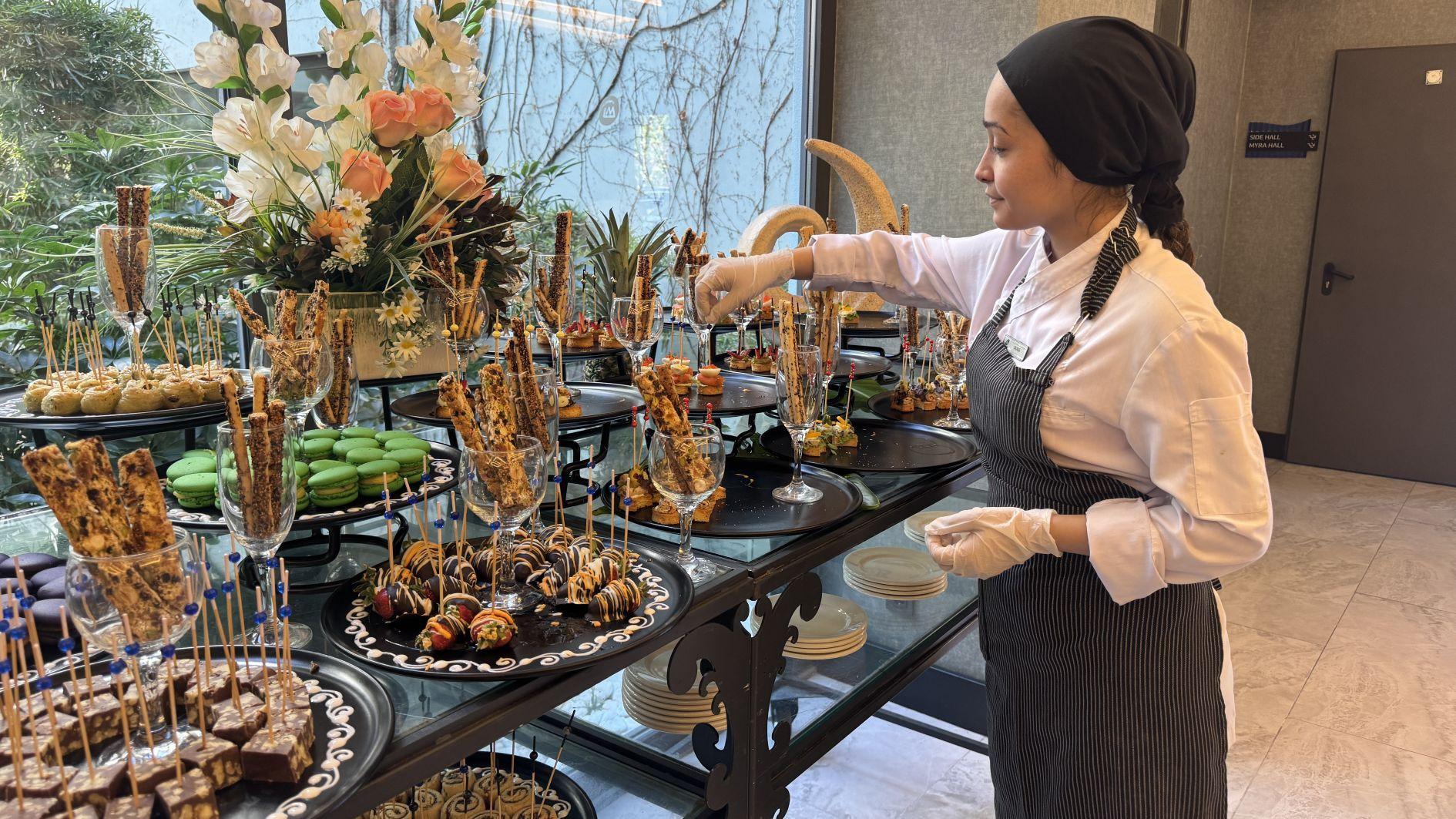 Hotels face labor shortage as peak tourism season begins