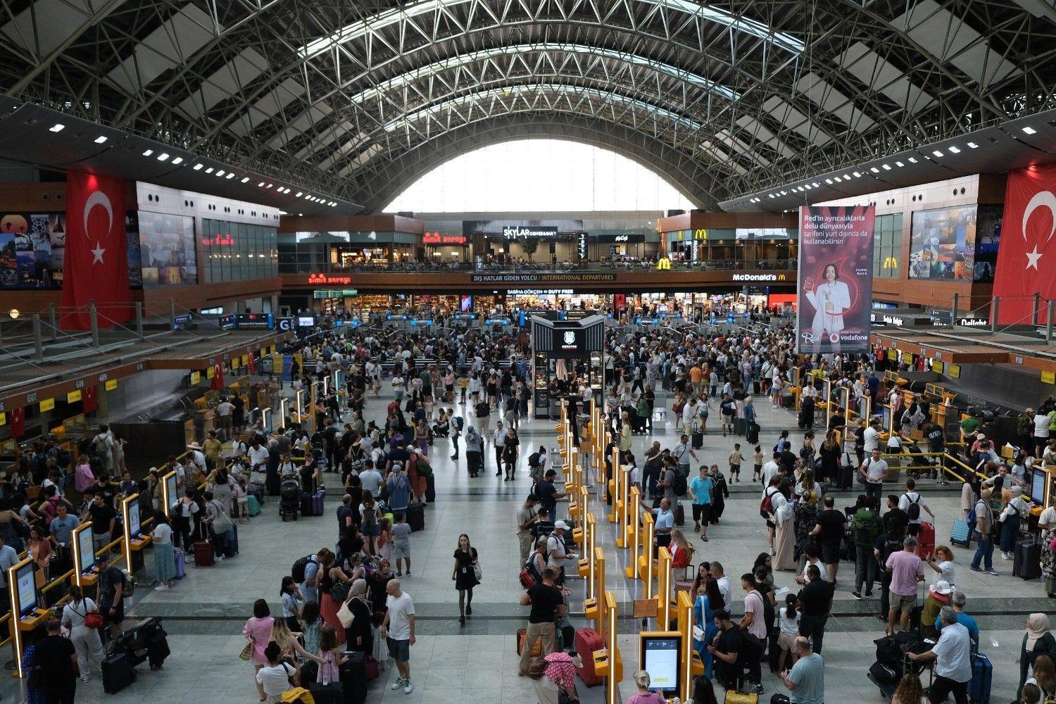 Airports serve 85.4 million passengers in five months