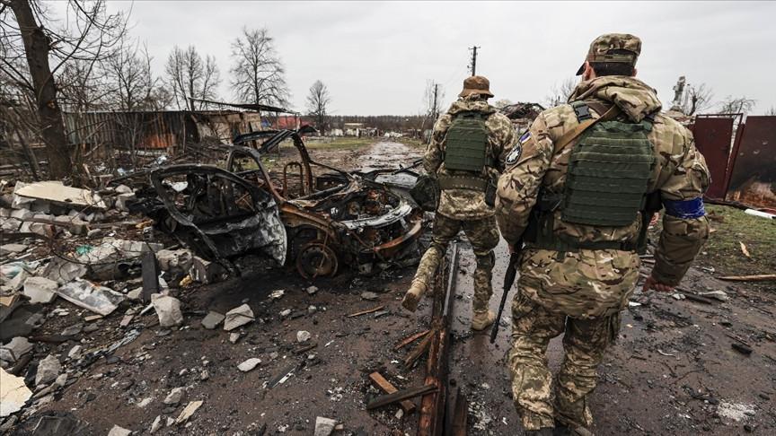 Russia claims key Ukraine advance as peace talks stall