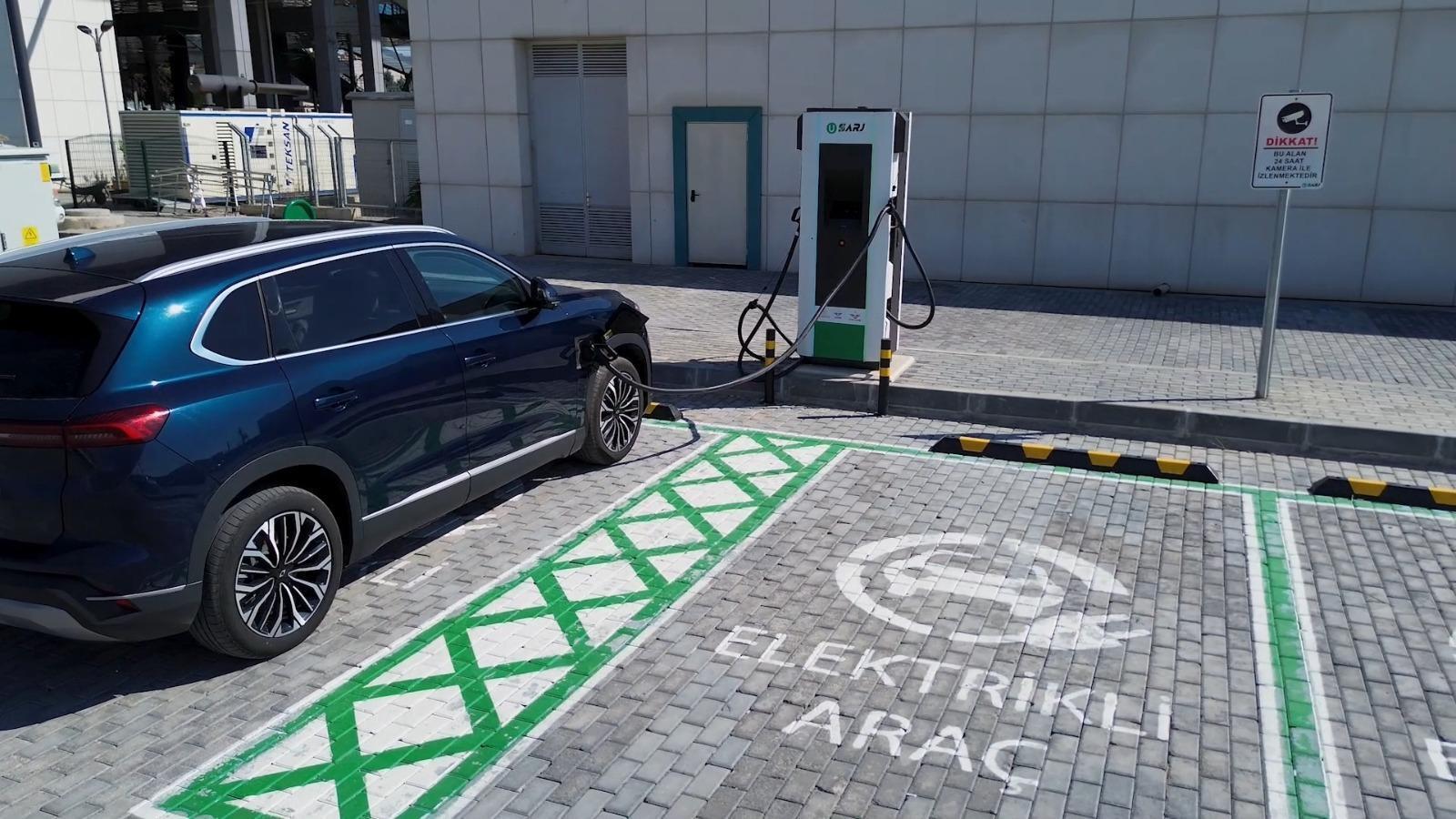 Over 50 percent of motorists have positive view of EVs: Report