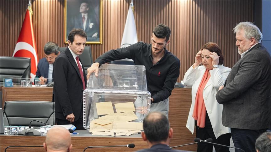 Gaziosmanpaşa Municipality shifts to AKP control after arrest of CHP mayor