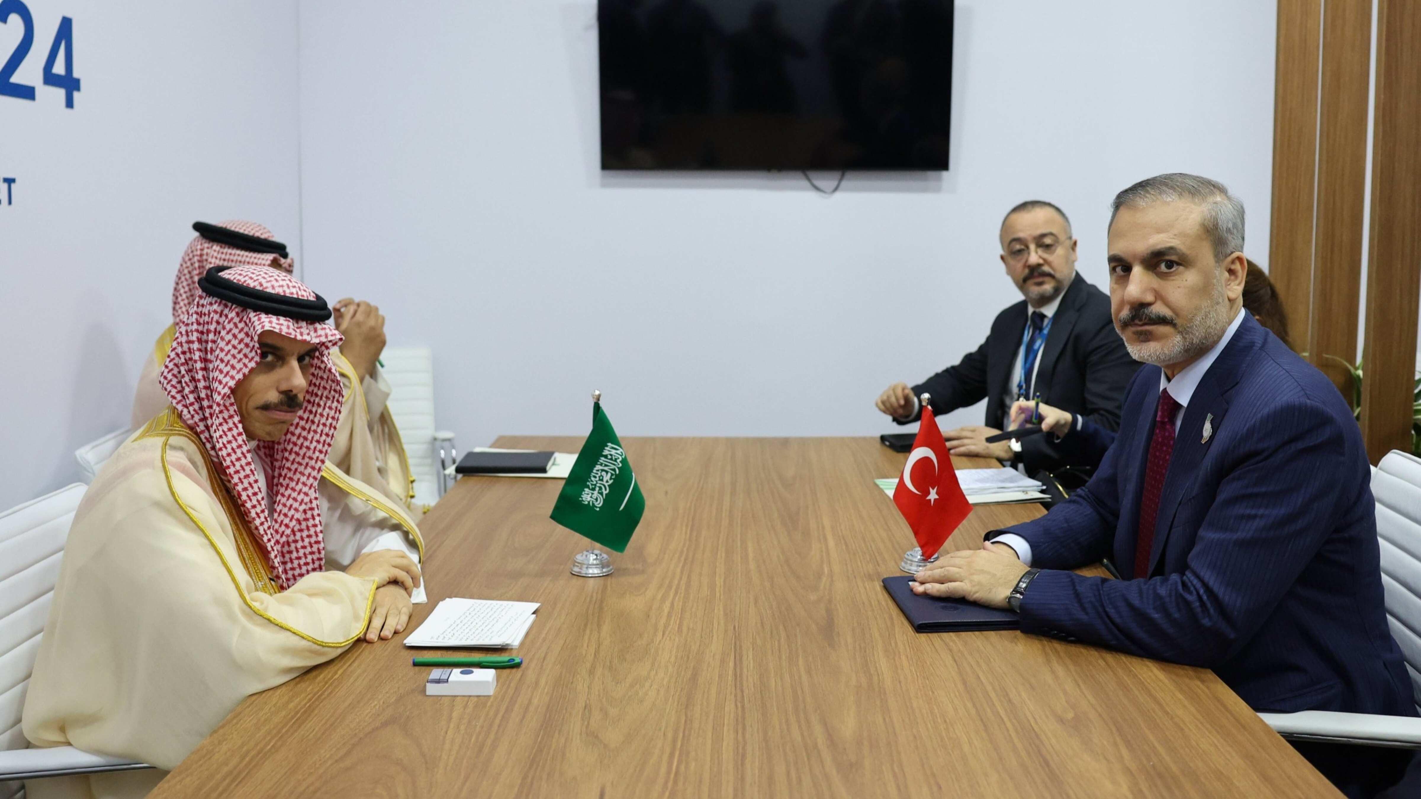 Turkish, Saudi foreign ministers discuss Gaza, upcoming OIC meeting