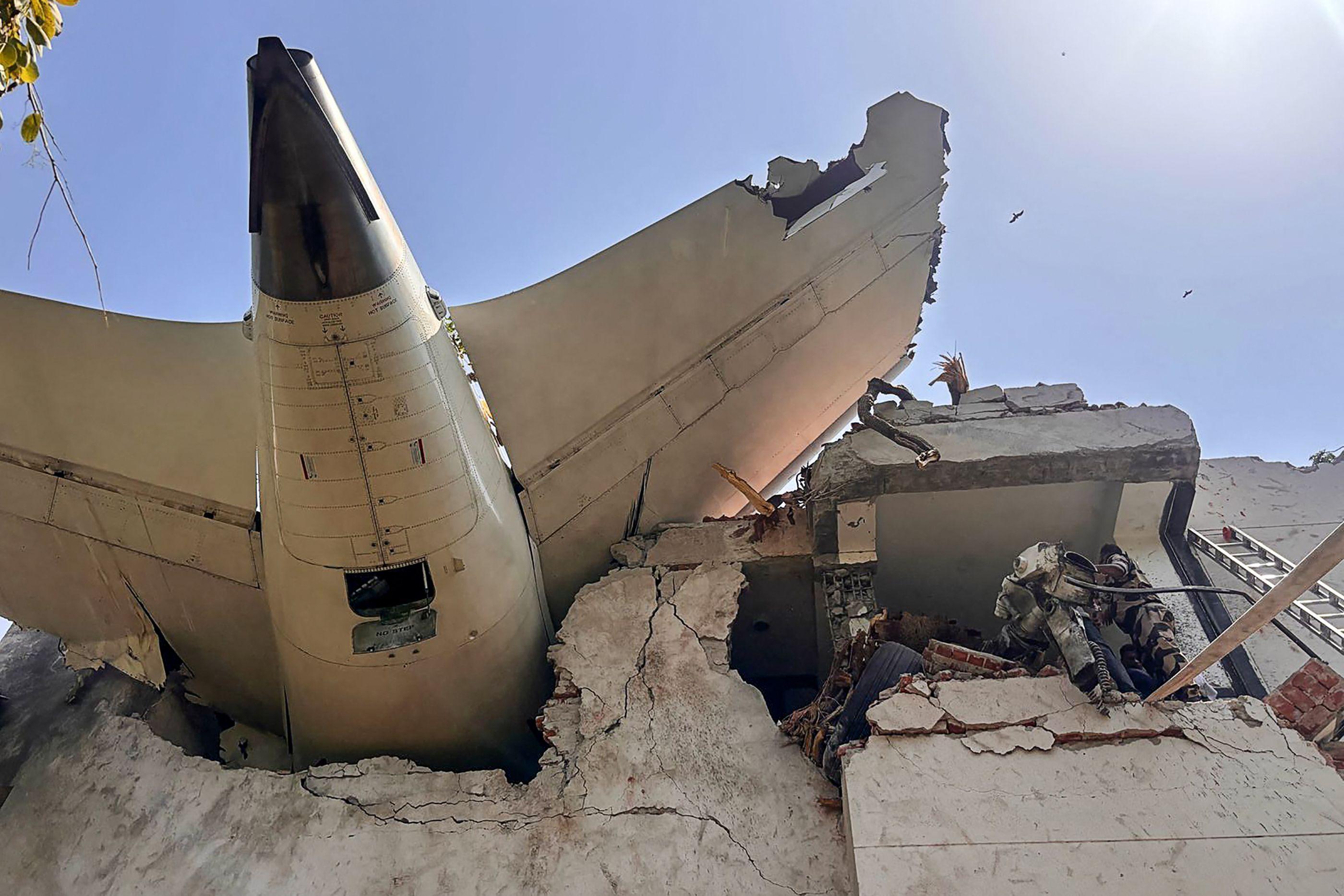 At least 265 dead in India plane crash, one passenger survives