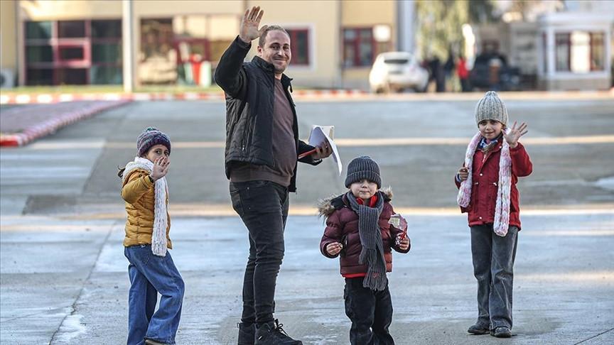 Two million Syrians returned home since Assads fall: UN