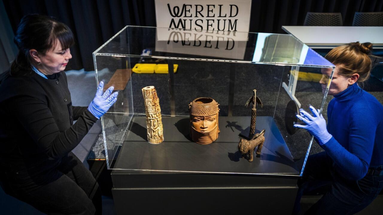 Netherlands returns over 100 Benin Bronzes