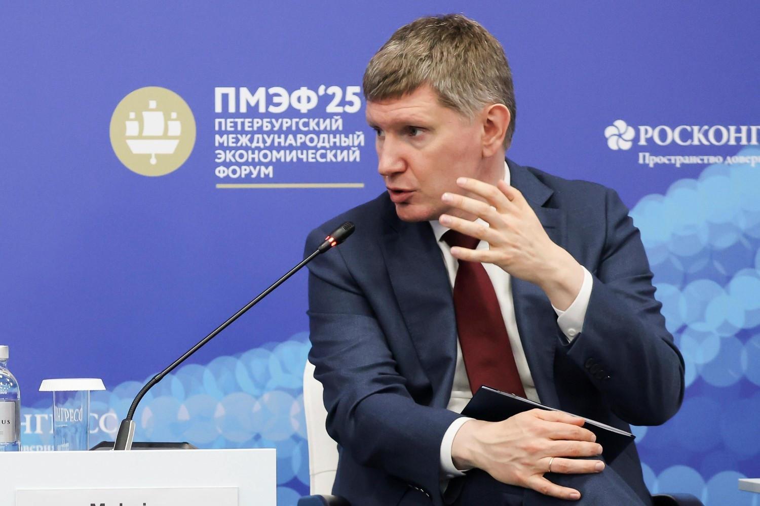 Russian economy on verge of recession, minister warns