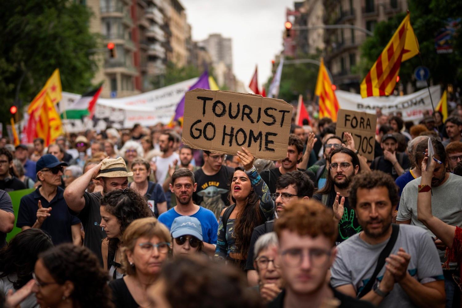 Spanish court keeps order to block 66,000 Airbnb listings