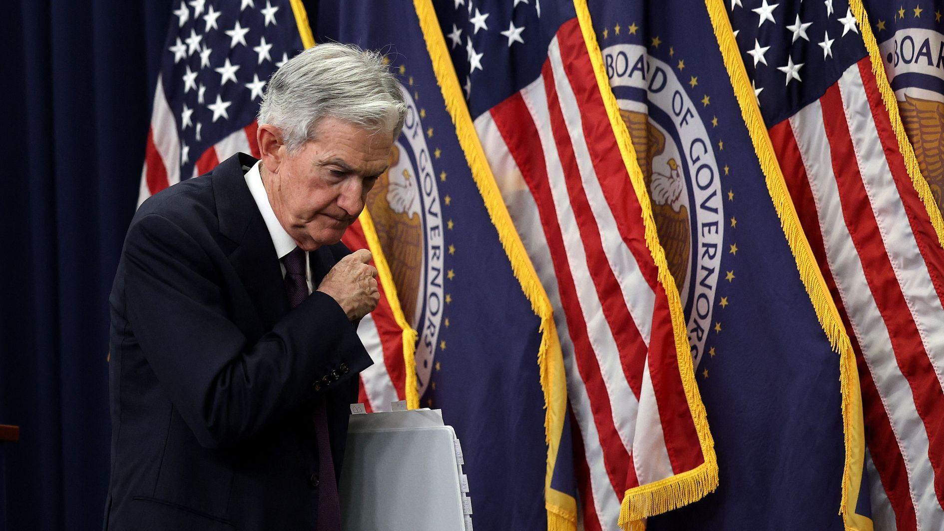 Trump floats firing numbskull Federal Reserve chair Powell