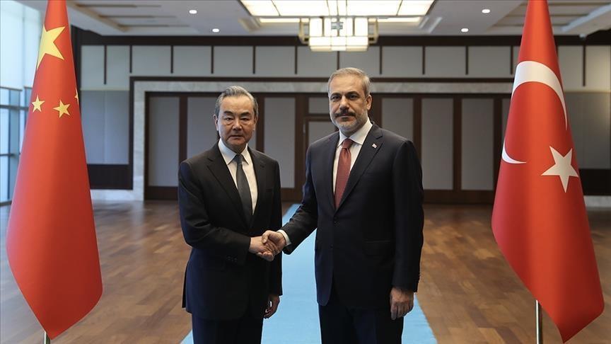 FM Fidan discusses regional developments with Chinese counterpart