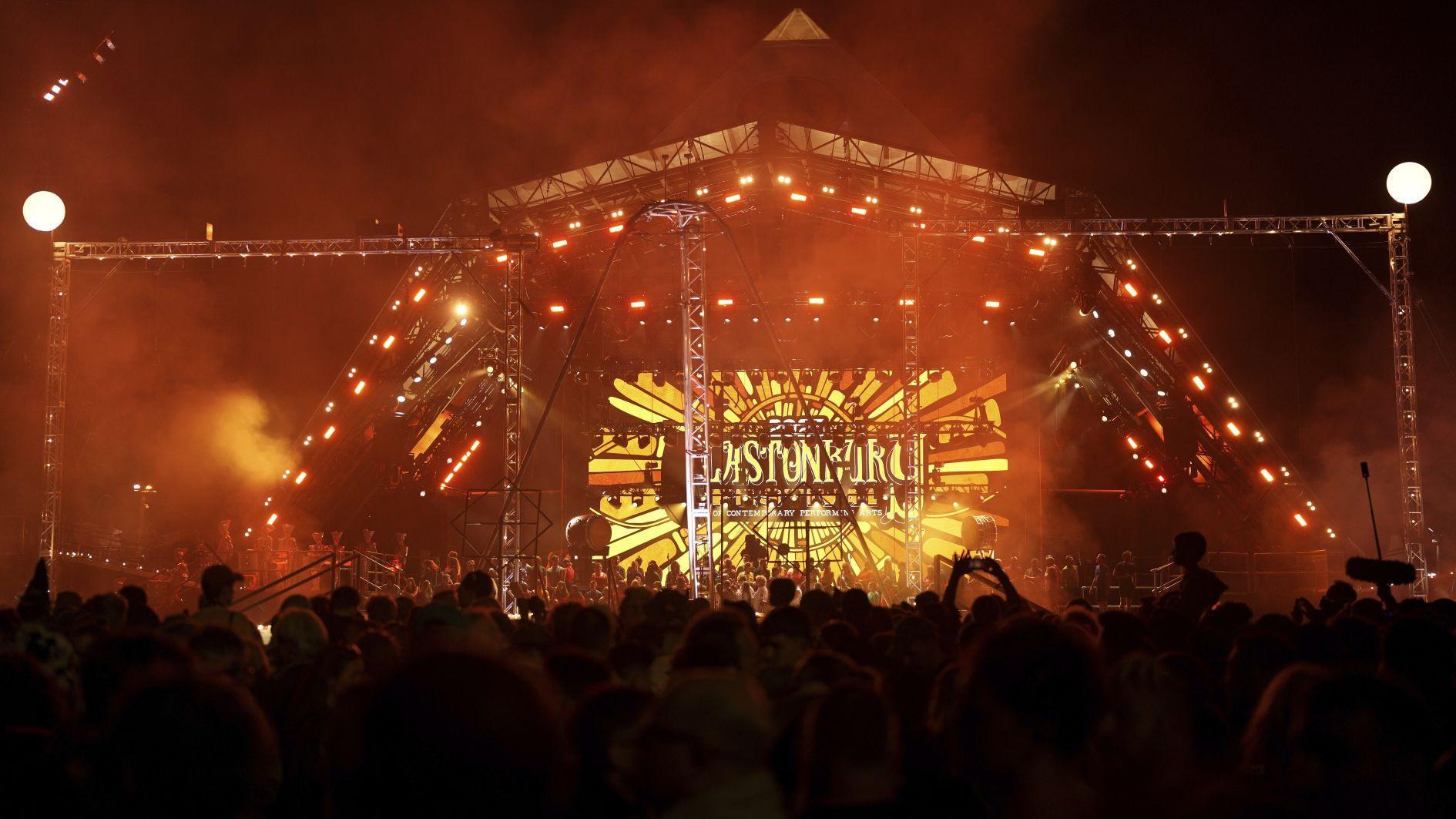Glastonbury Festival opens gates amid Kneecap controversy