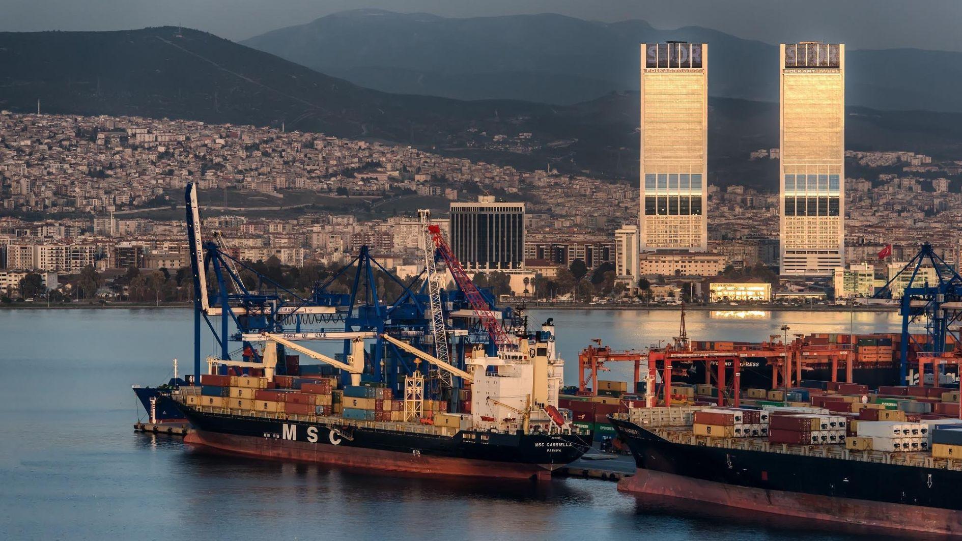 Strong euro may help Turkish exporters: Expert