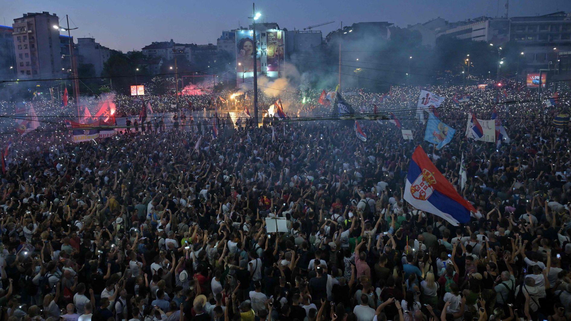 Around 140,000 rally in Belgrade to call for elections