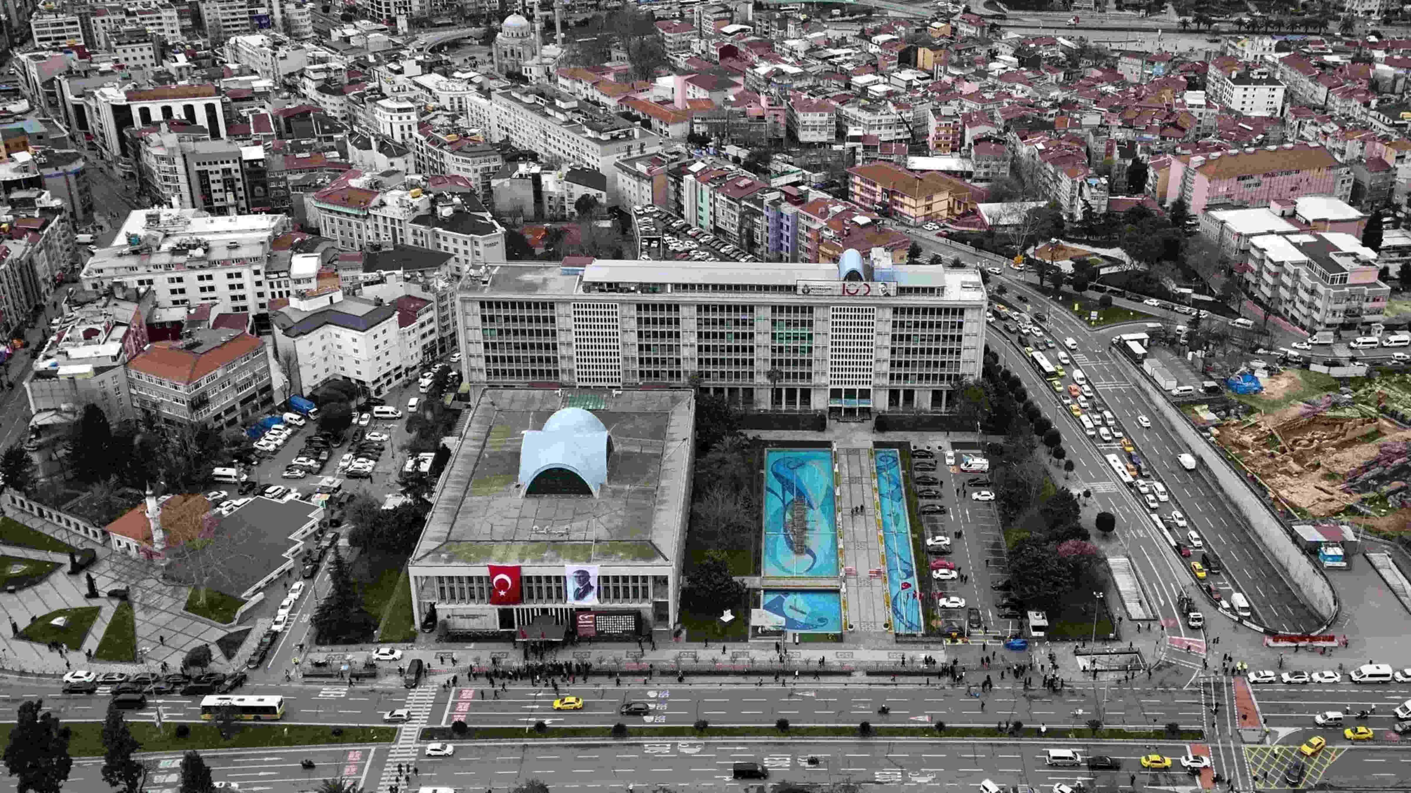 12 more confess in Istanbul municipal corruption probe