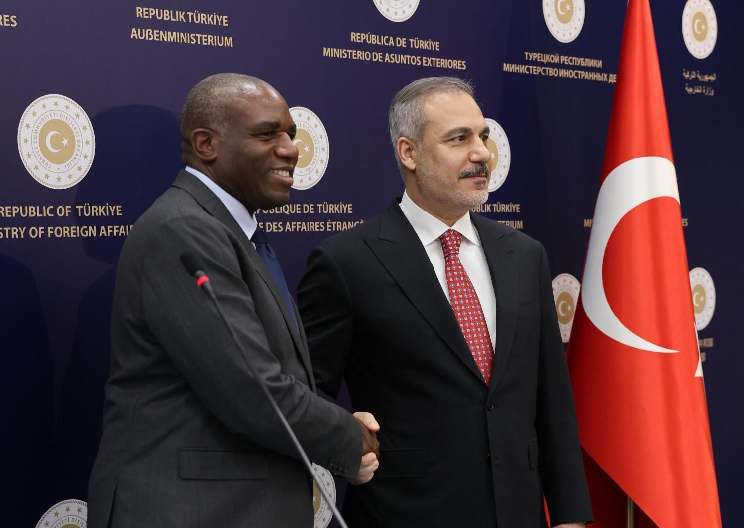 UKs Lammy praises Türkiyes efforts to broker peace in Russia-Ukraine conflict