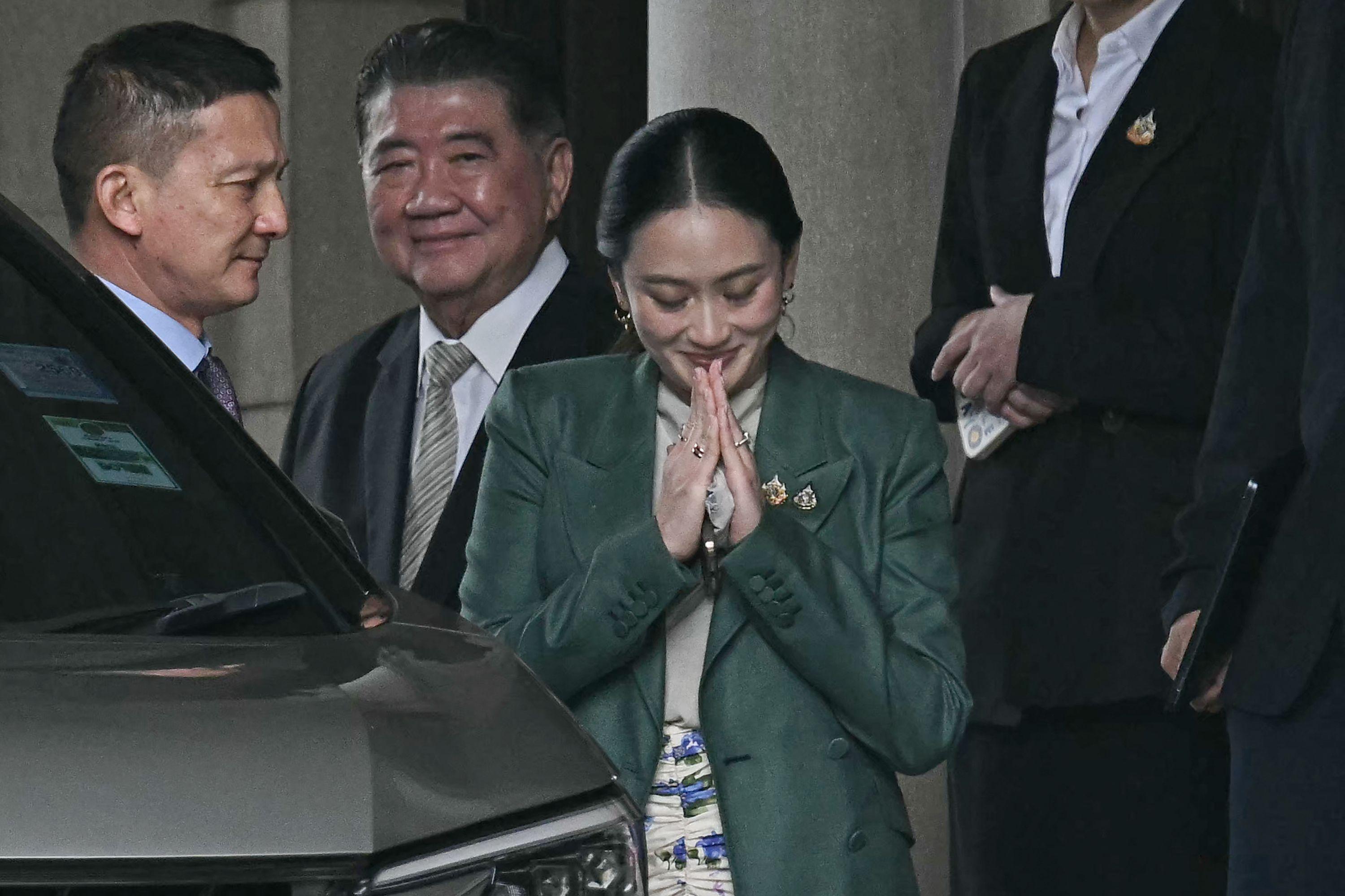 Thailands PM suspended by Constitutional Court