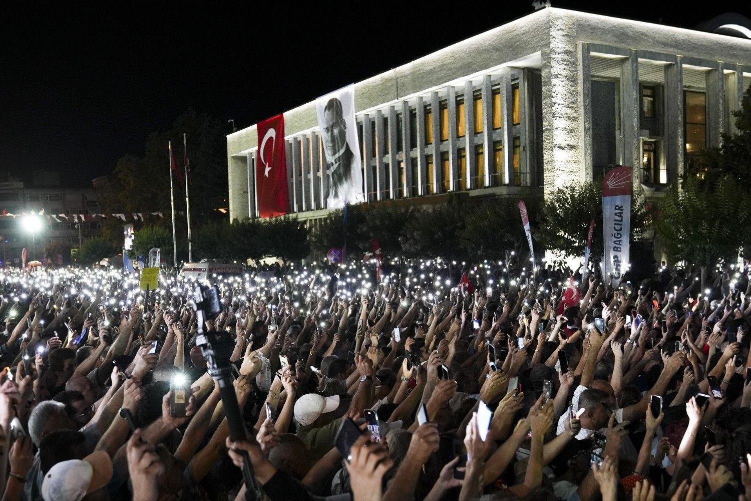 CHP rallies for İmamoğlu at Istanbul