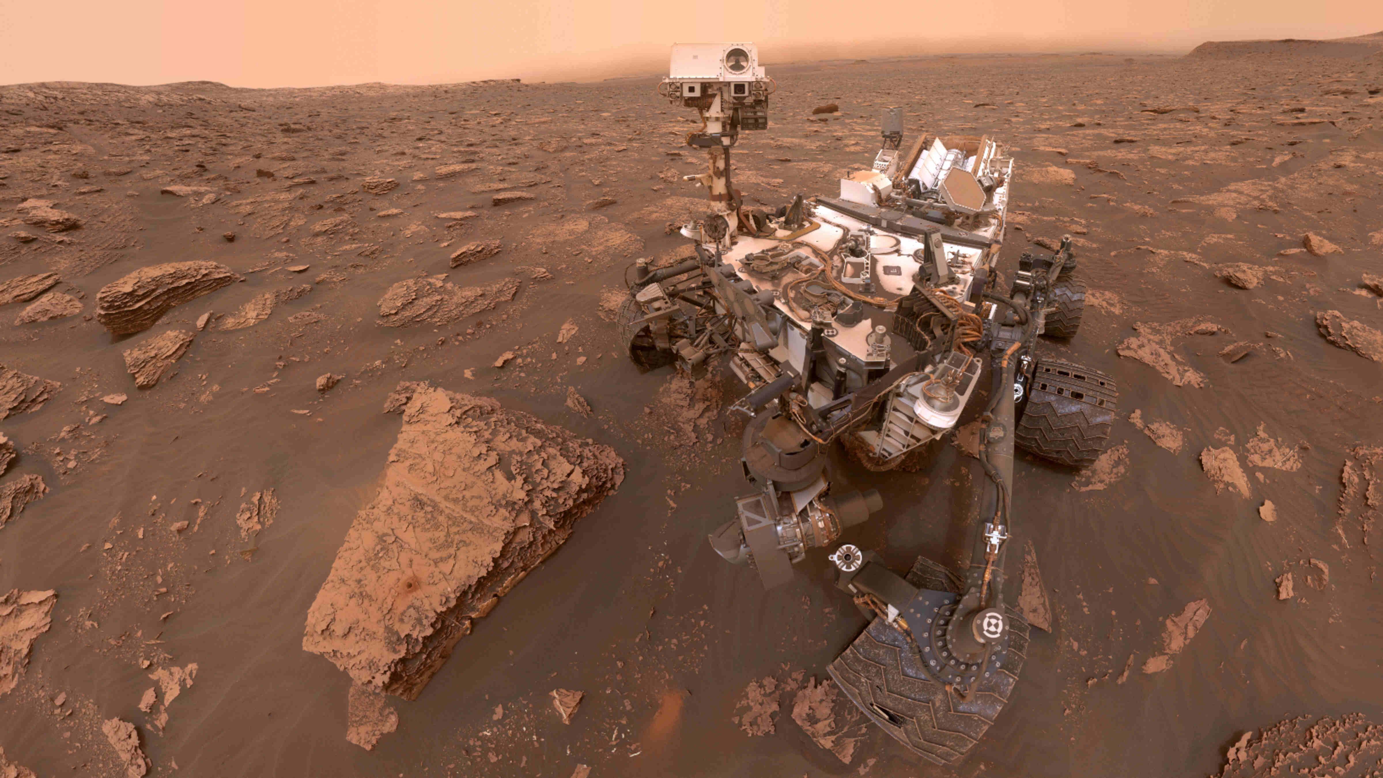 Why is there no life on Mars Rover finds a clue