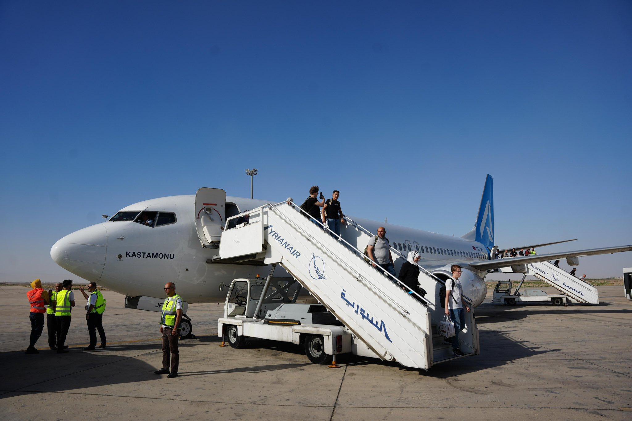 Flight service between Turkish and Syrian capitals resumes