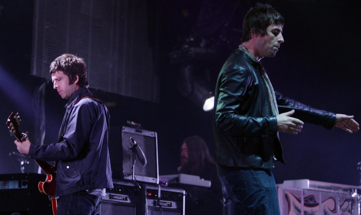 Fans converge as Oasis mega-tour kicks off