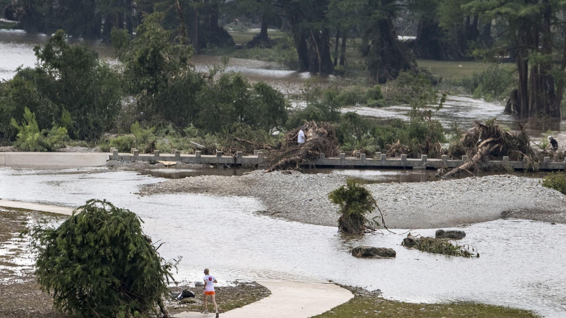 Search for missing girls as Texas flood death toll hits 50