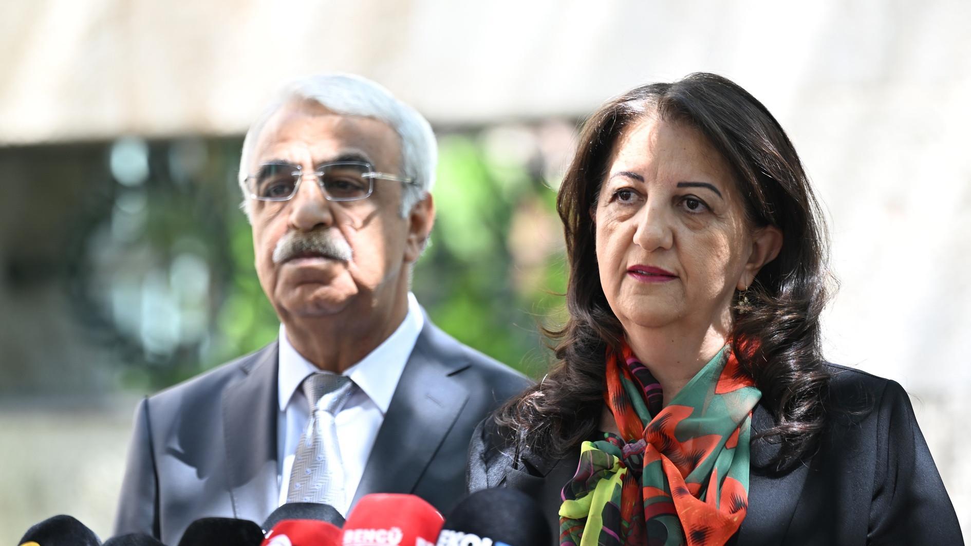 DEM Party MPs meet Öcalan as PKK to destroy arms