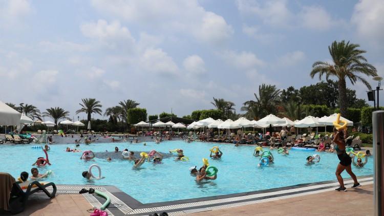 Türkiye seeks to attract health tourists with detox, healing camps