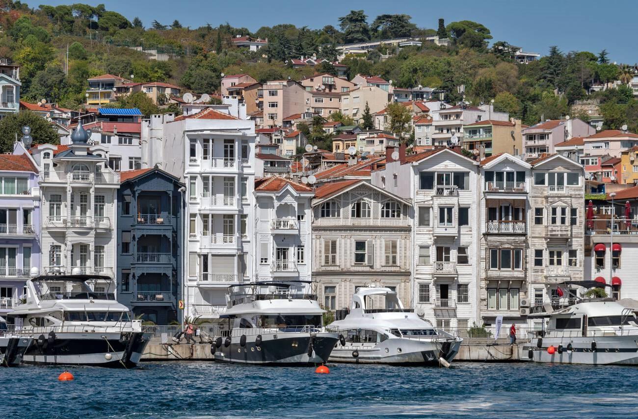 Istanbul officials issue demolition orders for iconic Bosphorus venues