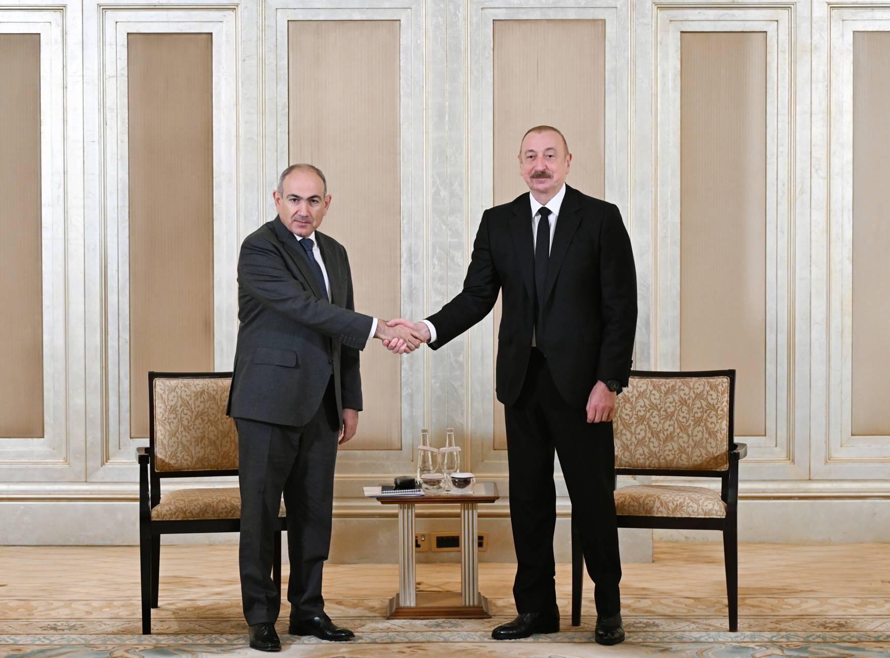 Armenia, Azerbaijan hold ‘constructive’ peace talks in UAE