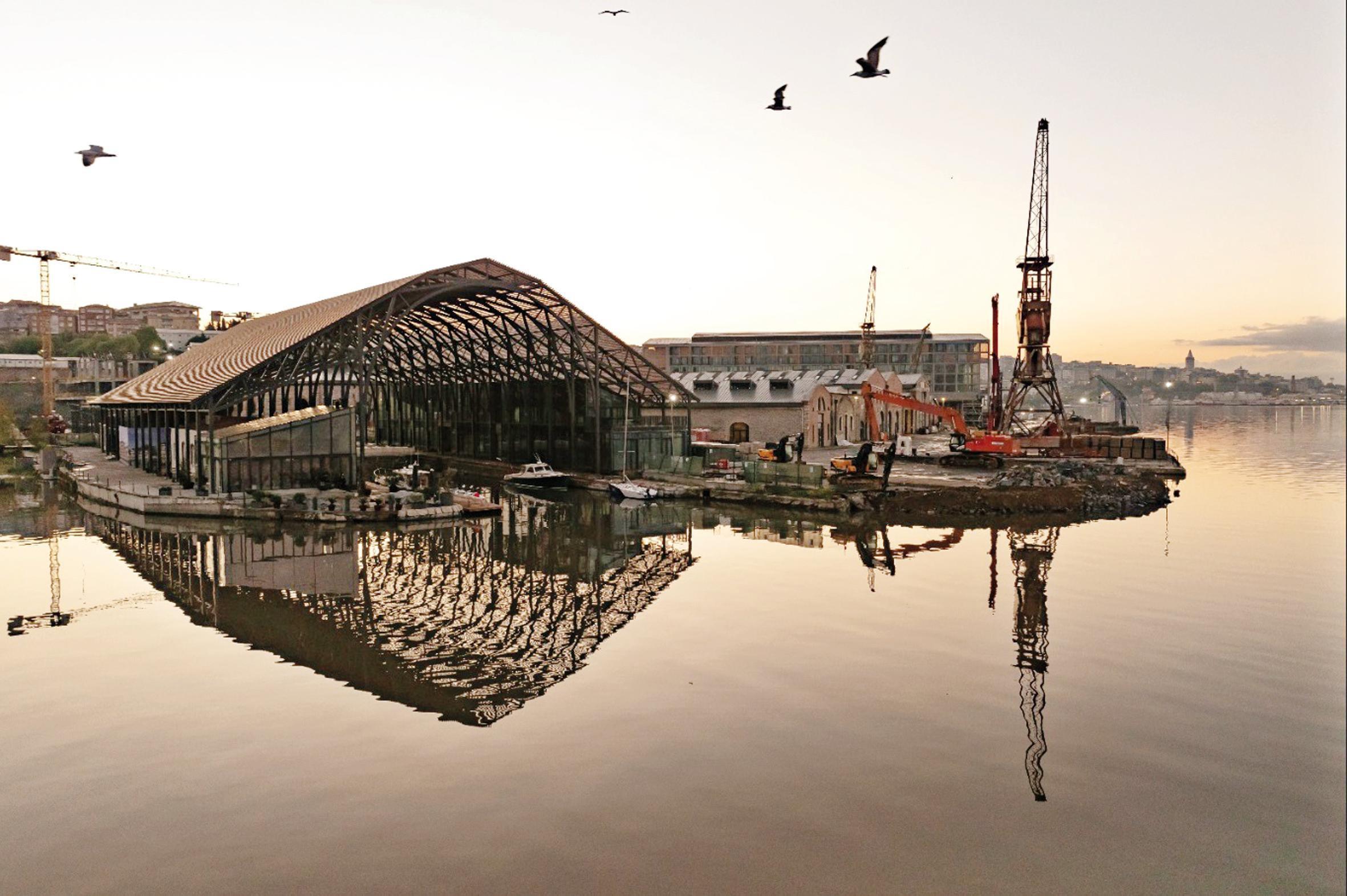 Istanbul’s leading art fair celebrates 20 years with landmark edition