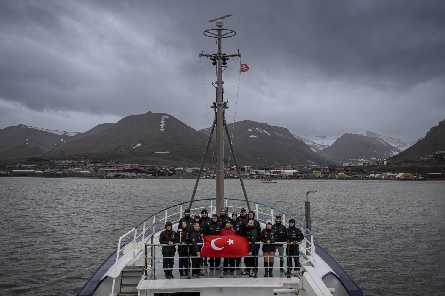 Türkiye launches fifth Arctic expedition to track climate change footprints