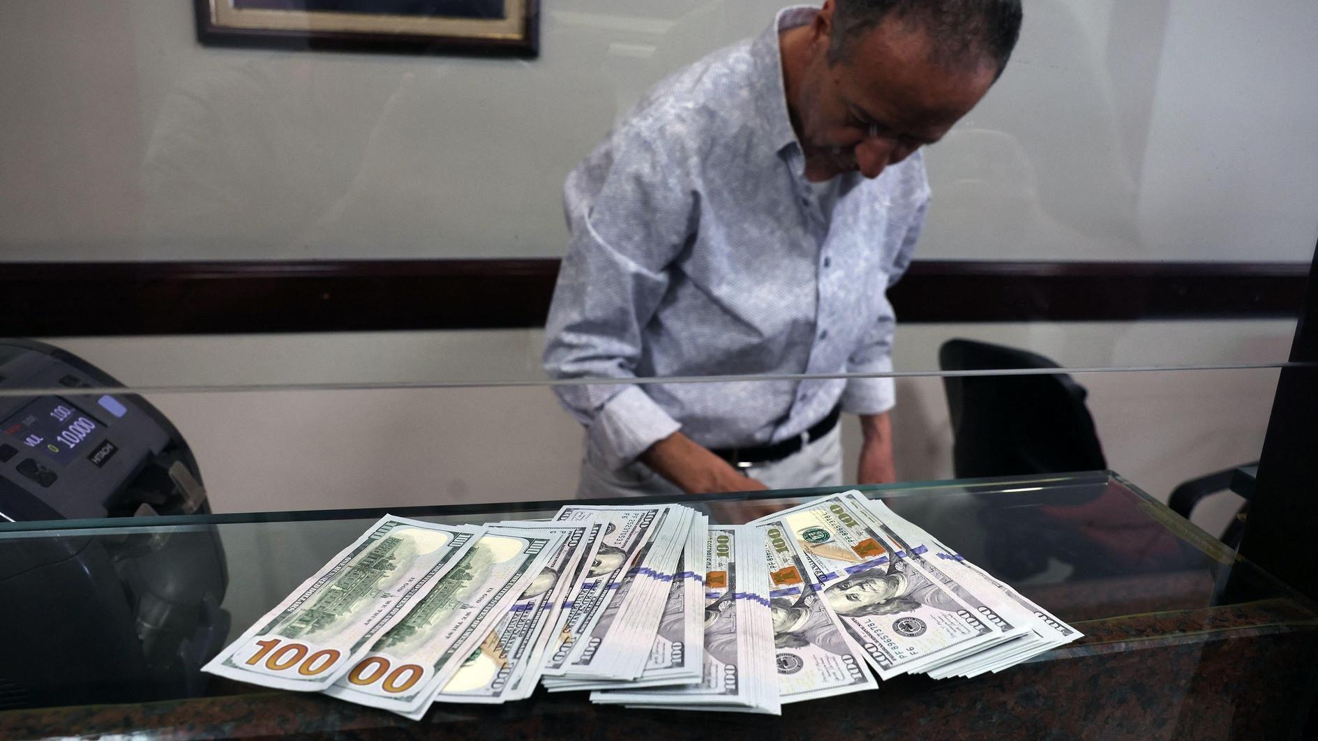 Private sectors foreign debt at $190.4 billion in May