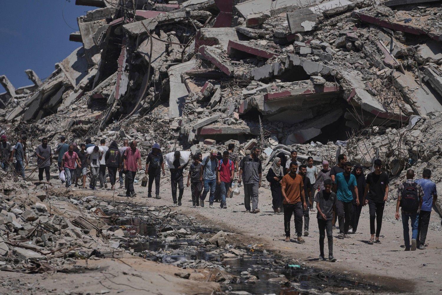 Nearly 100 killed in Gaza by Israeli fire while seeking aid