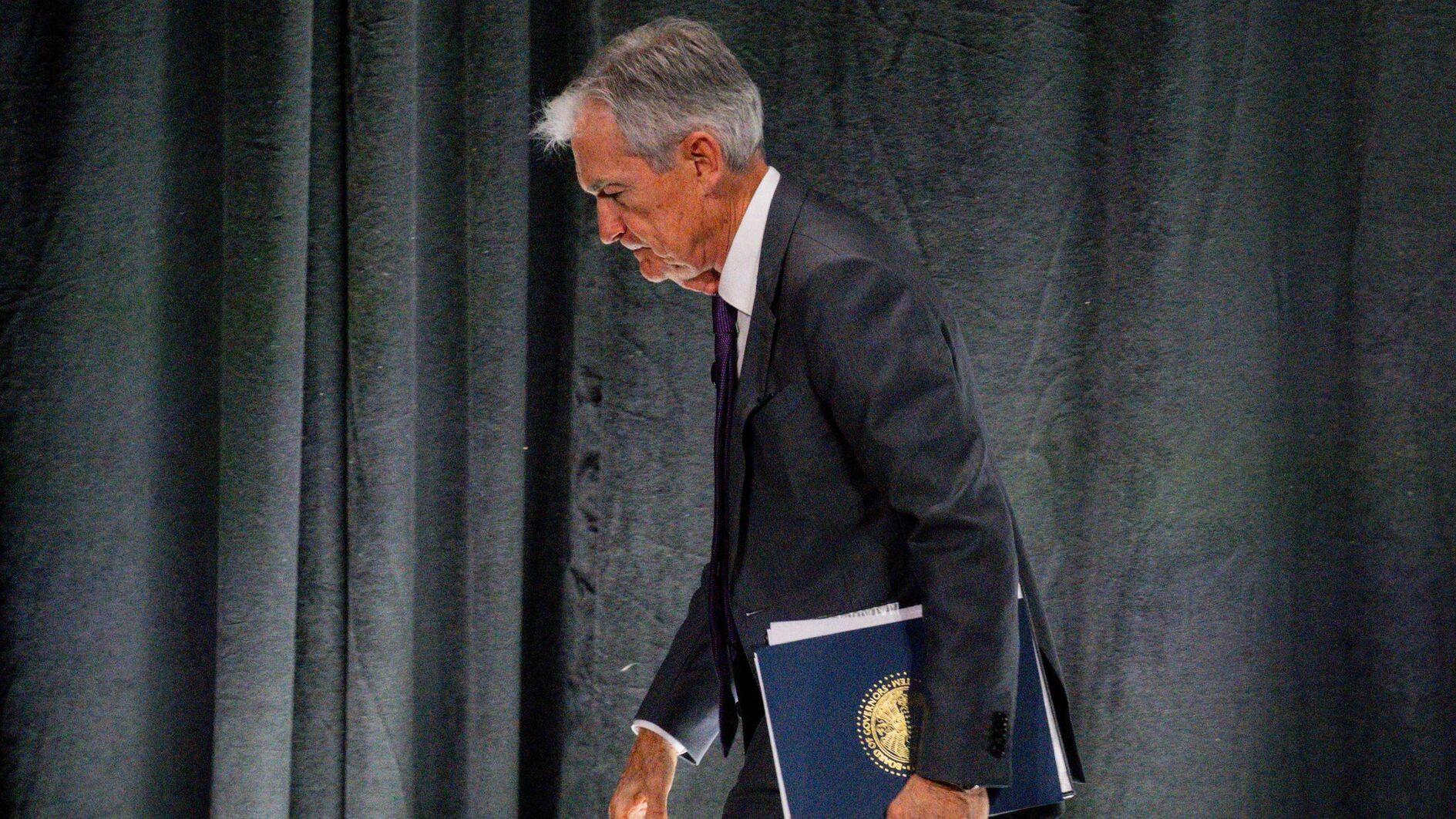 US Treasury chief says no reason for Fed chair to step down now