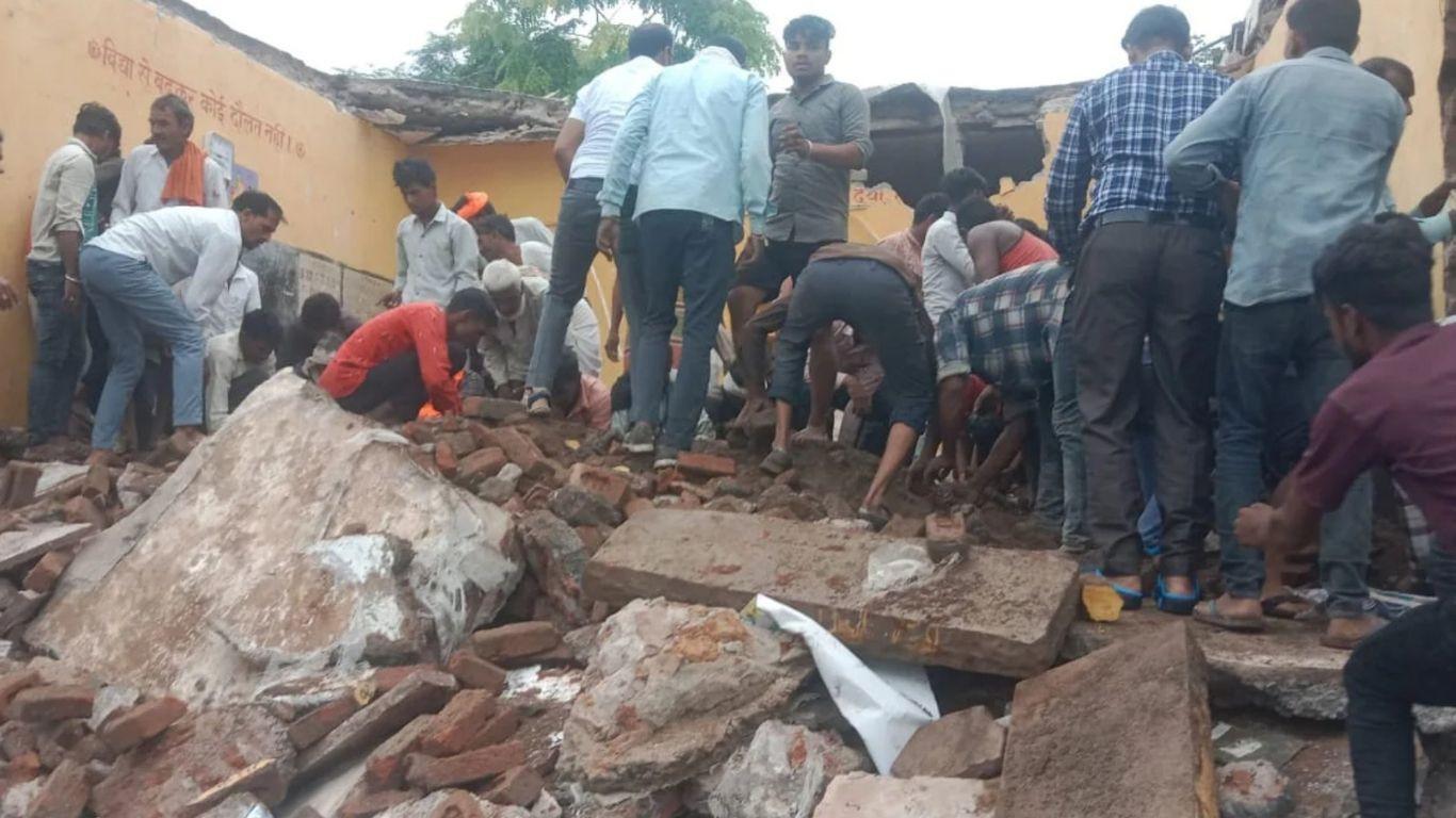 India school roof collapse kills seven children