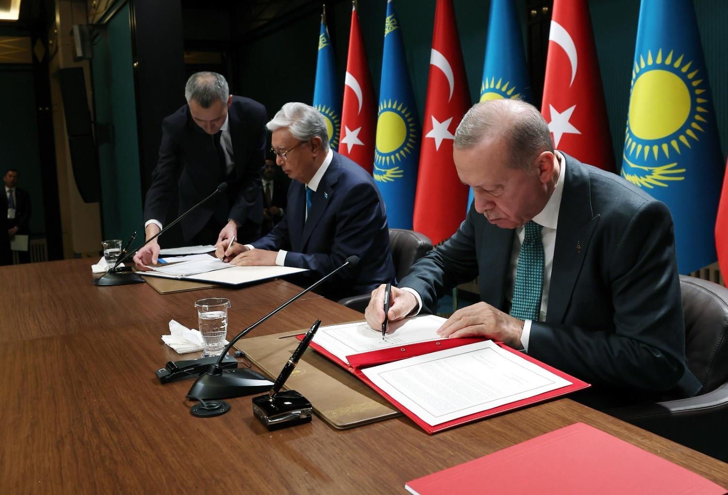 Erdoğan, Tokayev chair strategic council as ties deepen