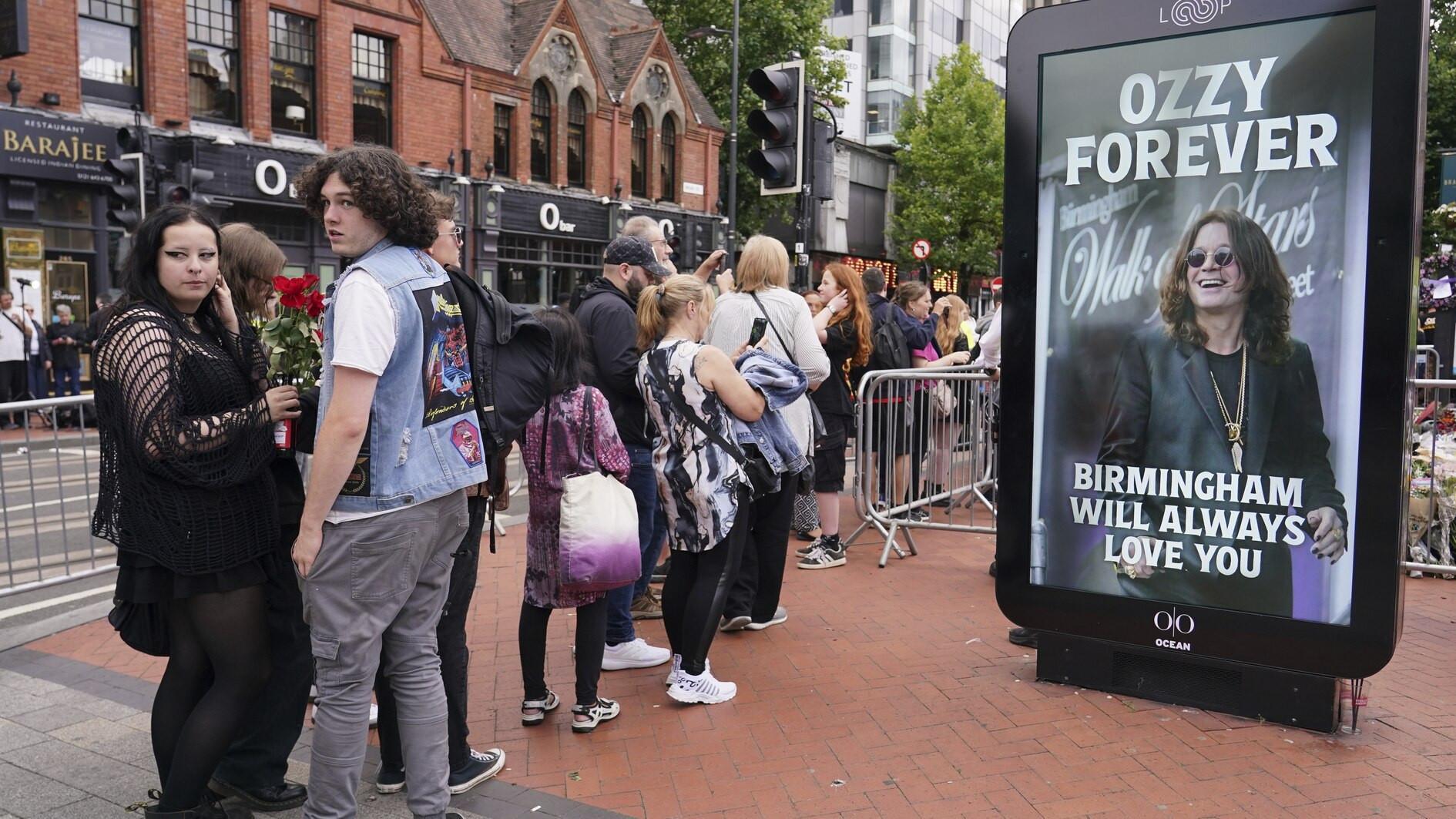 Thousands honor Ozzy Osbourne at UK hometown