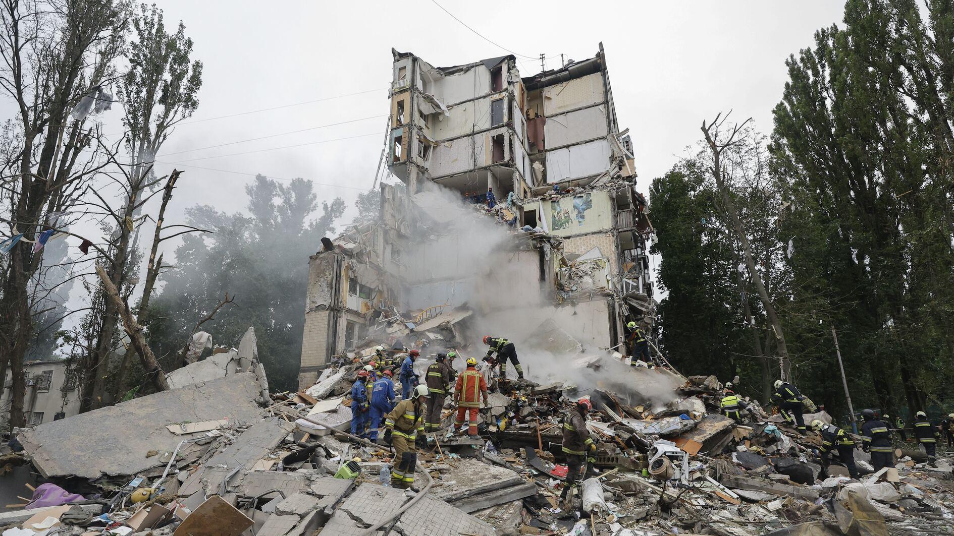 Russian attack on Kiev kills at least 13 people, injures more than 130