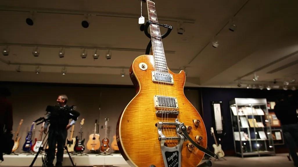 A former Rolling Stone says the Met has his stolen guitar