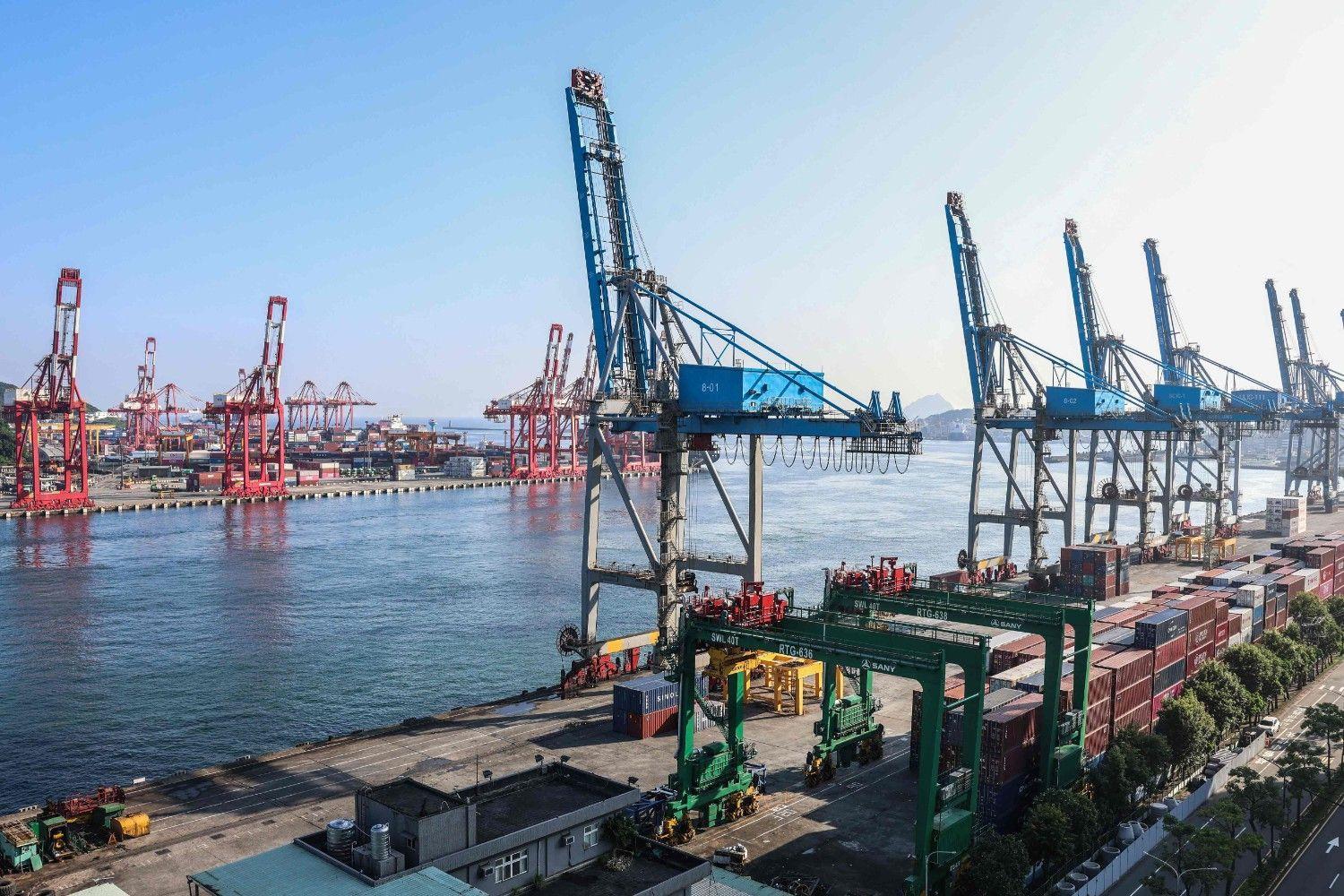 Higher US tariffs take effect on dozens of economies