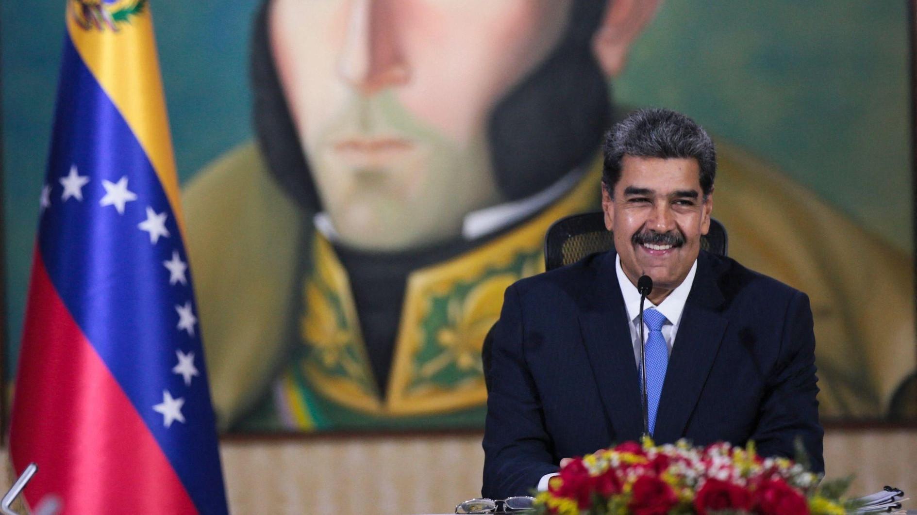 US raises bounty on Venezuelas Maduro to $50 mln