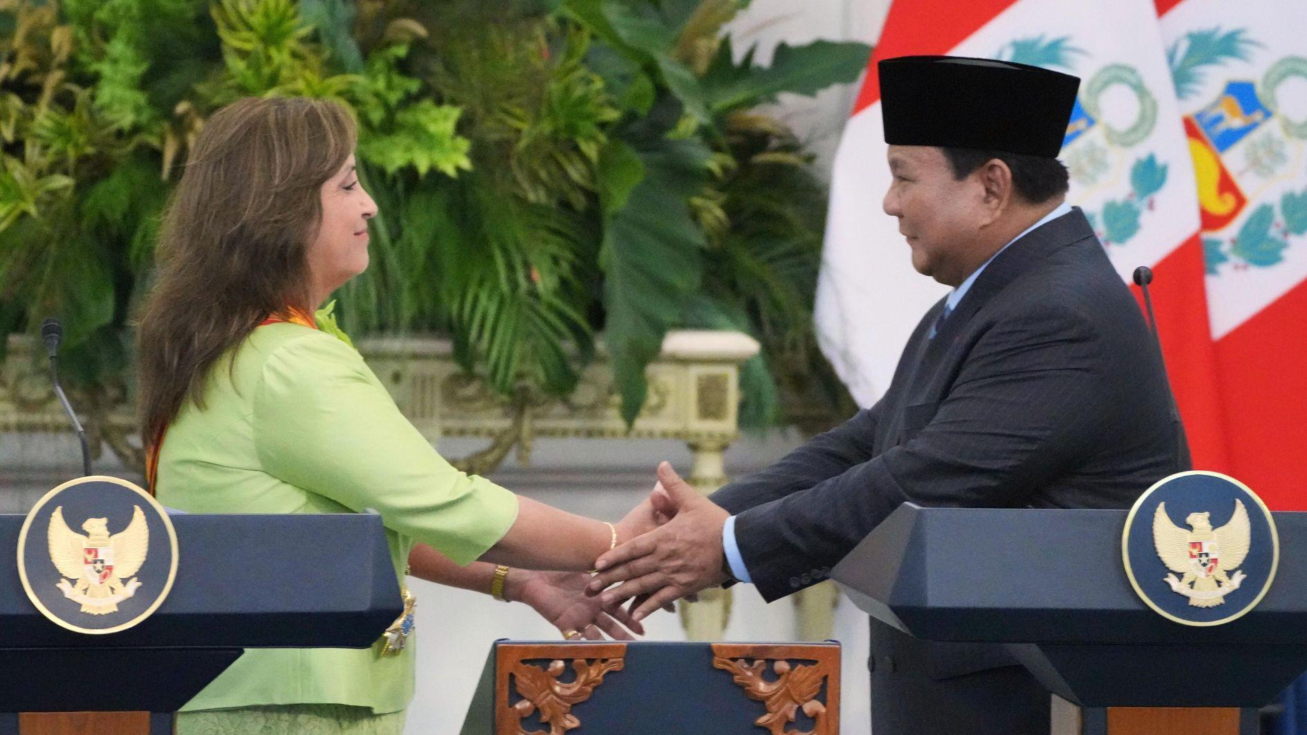 Indonesia, Peru strike trade agreement as leaders meet