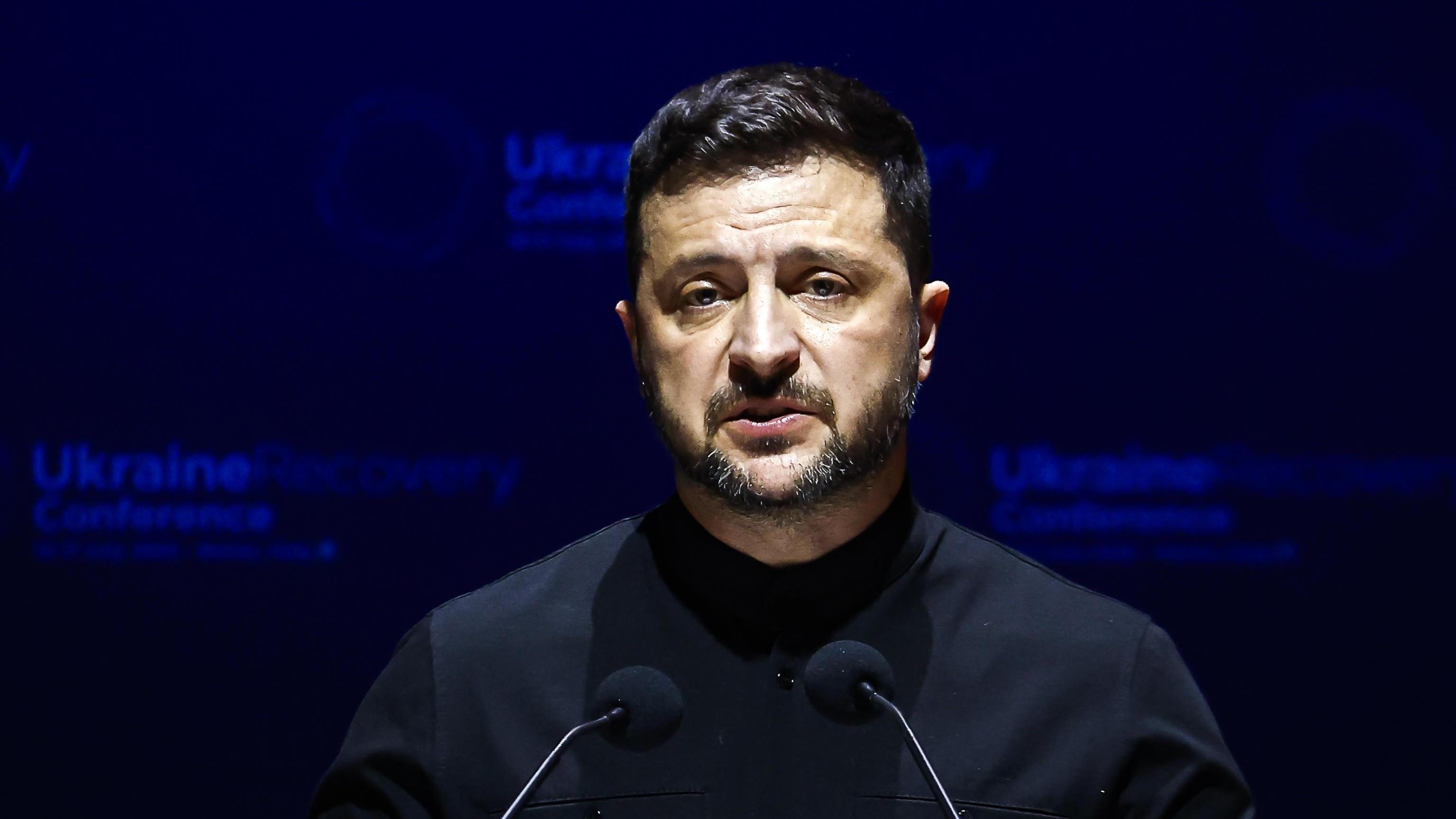 US summit in Alaska a personal victory for Putin, Zelensky says