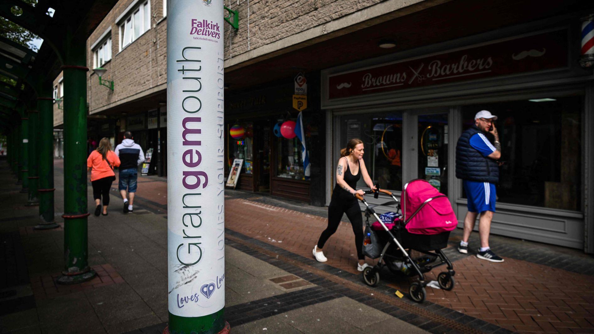 UK economy grows more than expected in second quarter