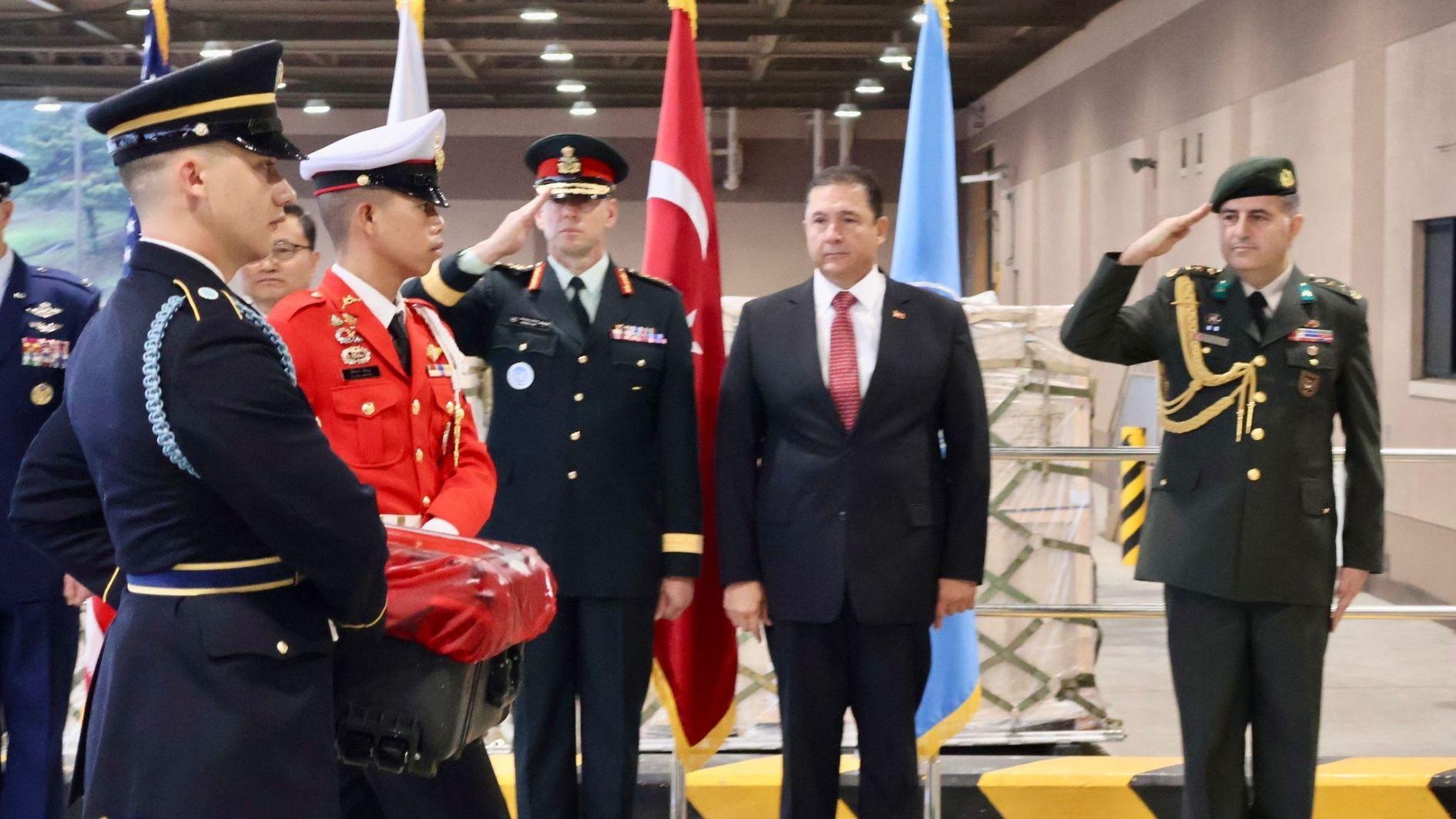 Turkish soldiers remains from Korean War returned to authorities