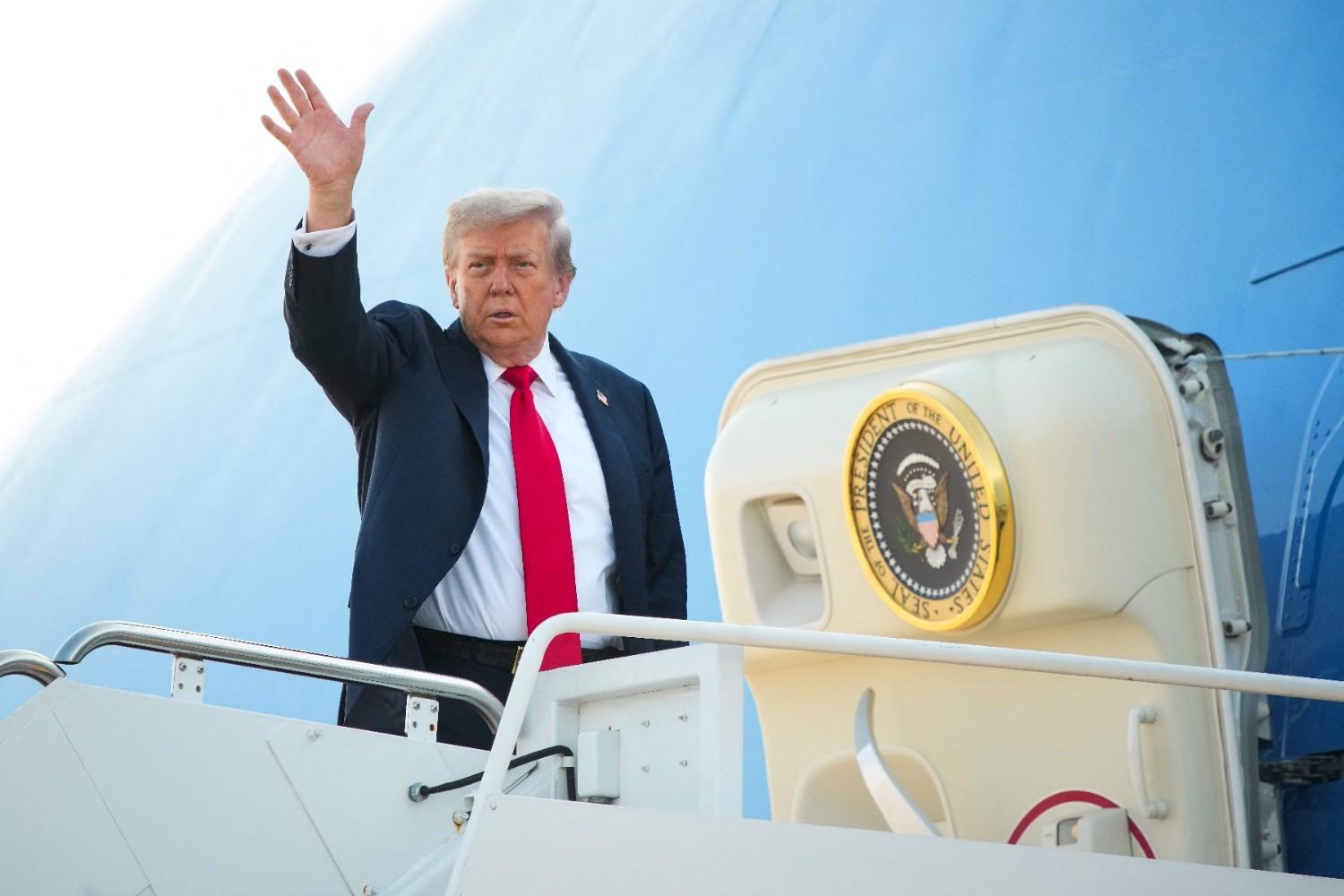 Trump, Putin head for high-stakes Alaska summit