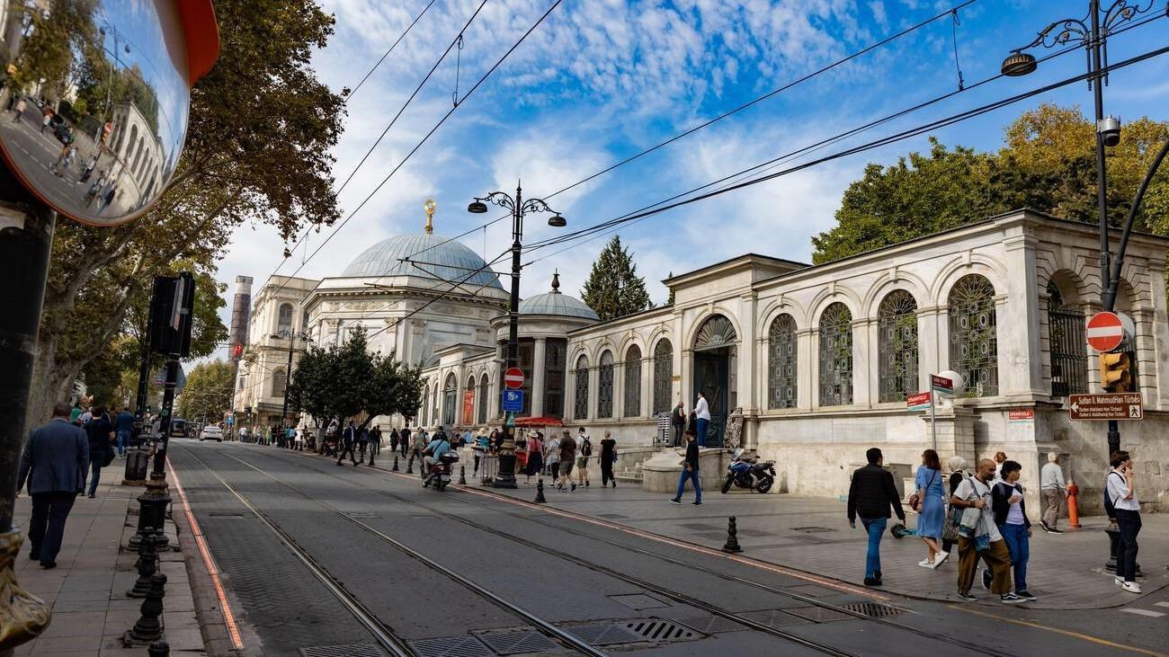 Istanbul’s historic core moves toward pedestrianization