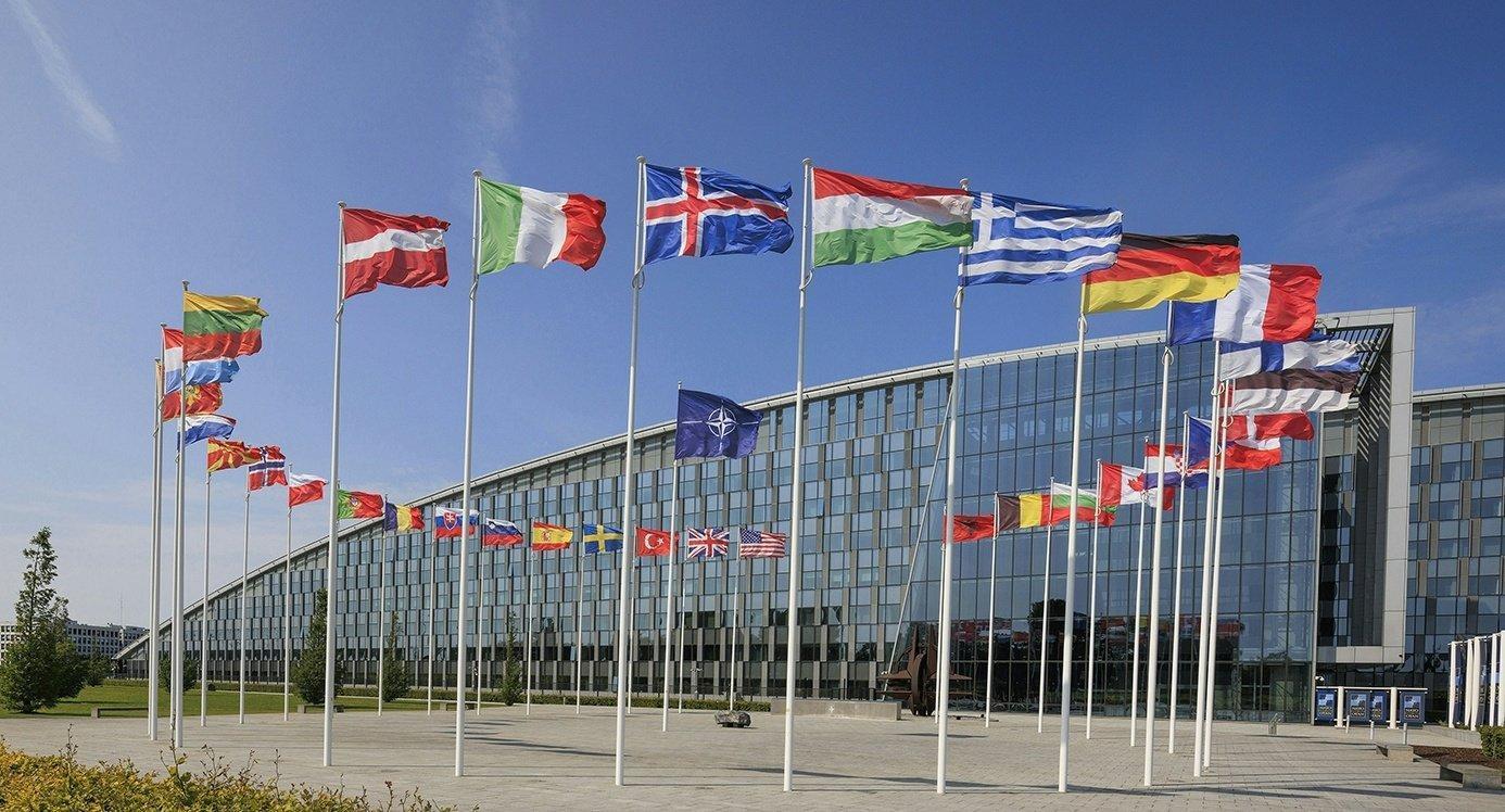 NATO chiefs to discuss Ukraine security guarantees