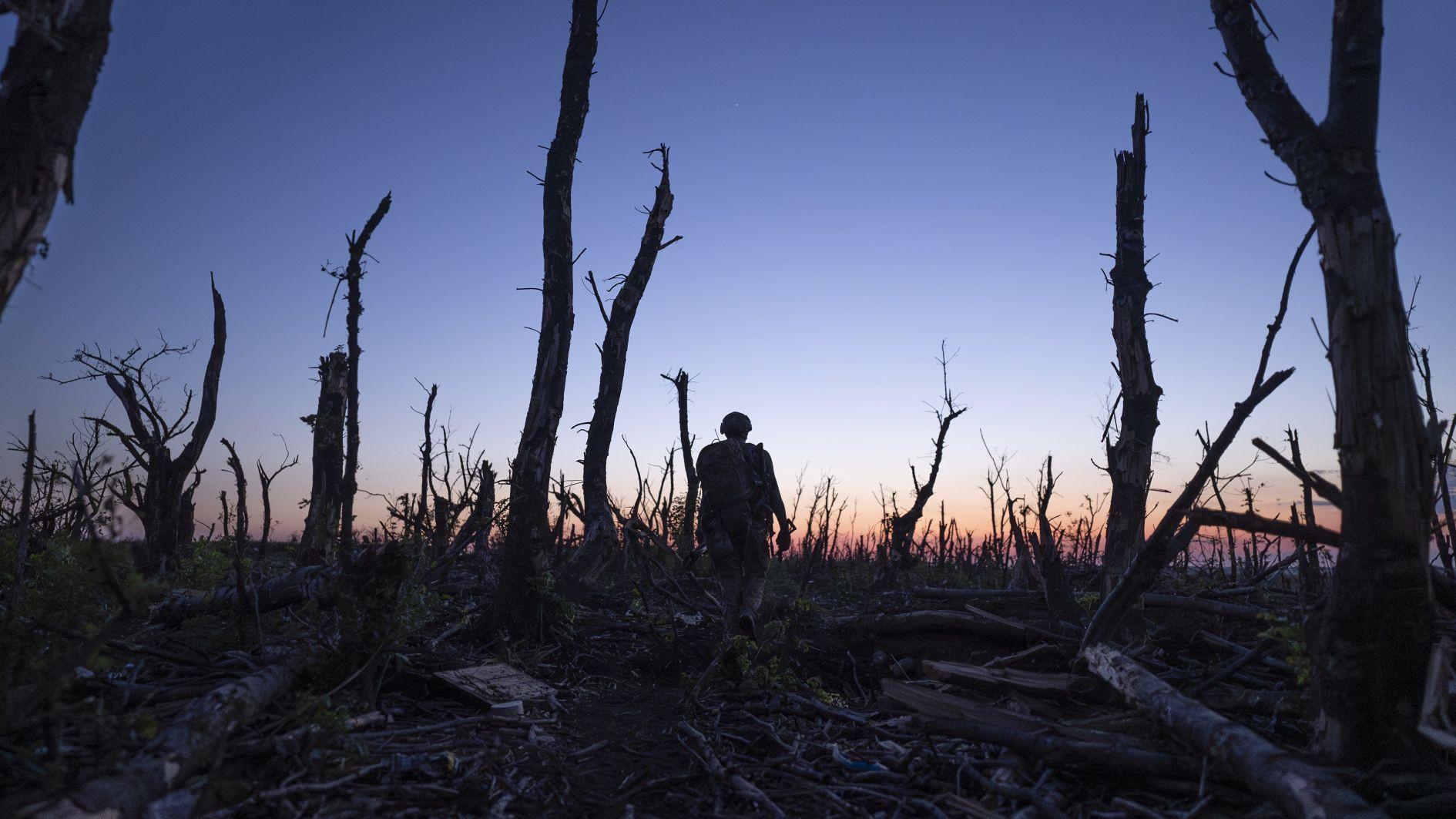 Russia claims more Ukraine land as hopes for summit fade