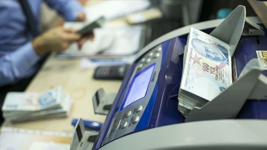 Board sets wage hikes for civil servants and retirees